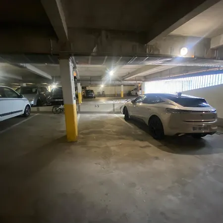 Apartmán T3 Renove Face Avec Terrasse Et Parking Securise - - Fr-1-374-224