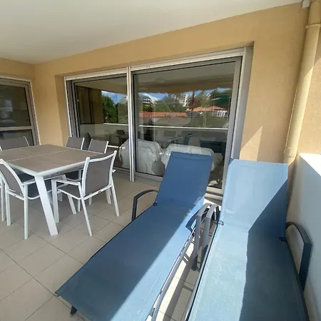 Apartmán T3 Renove Face Avec Terrasse Et Parking Securise - - Fr-1-374-224