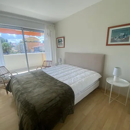 Apartment T3 Renove Face Avec Terrasse Et Parking Securise - - Fr-1-374-224 *